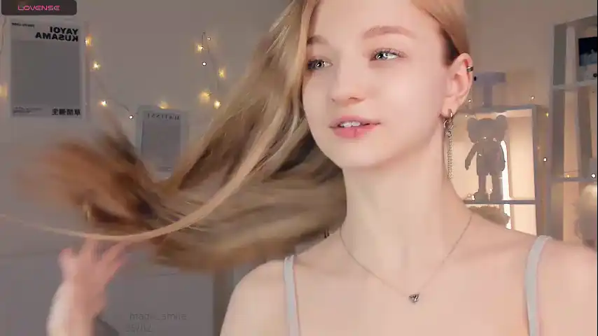 Magic_Smile_ - Chaturbate Private Video - 2025 04-06 05:42:08