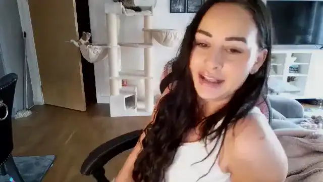 Kittyviolet - Myfreecams Free Video - 2025 01-10 22:49:25