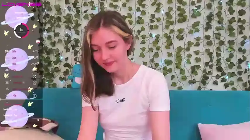 Ksuhesa - Chaturbate Live Video Recording - 2025 04-05 07:12:41