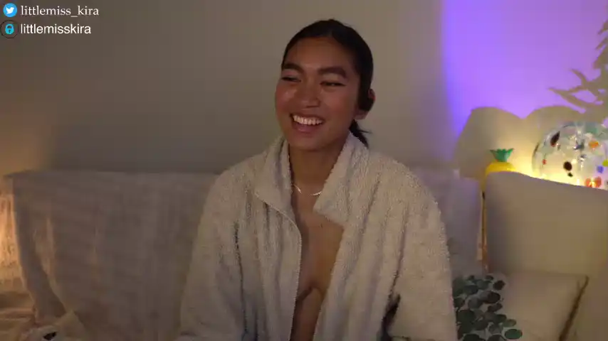 Littlemiss_Kira - Chaturbate Private Video - 2025 02-04 12:37:45