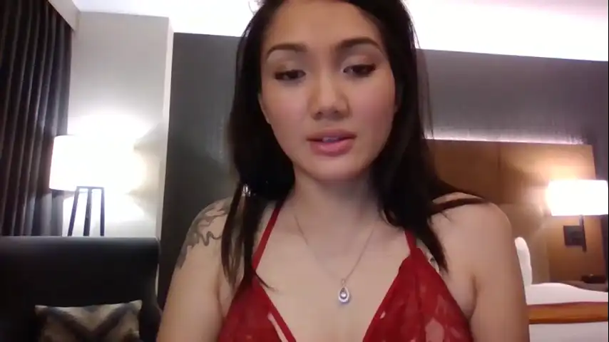 London_Tipton - Chaturbate Hot Show Video - 2025 04-06 15:27:42