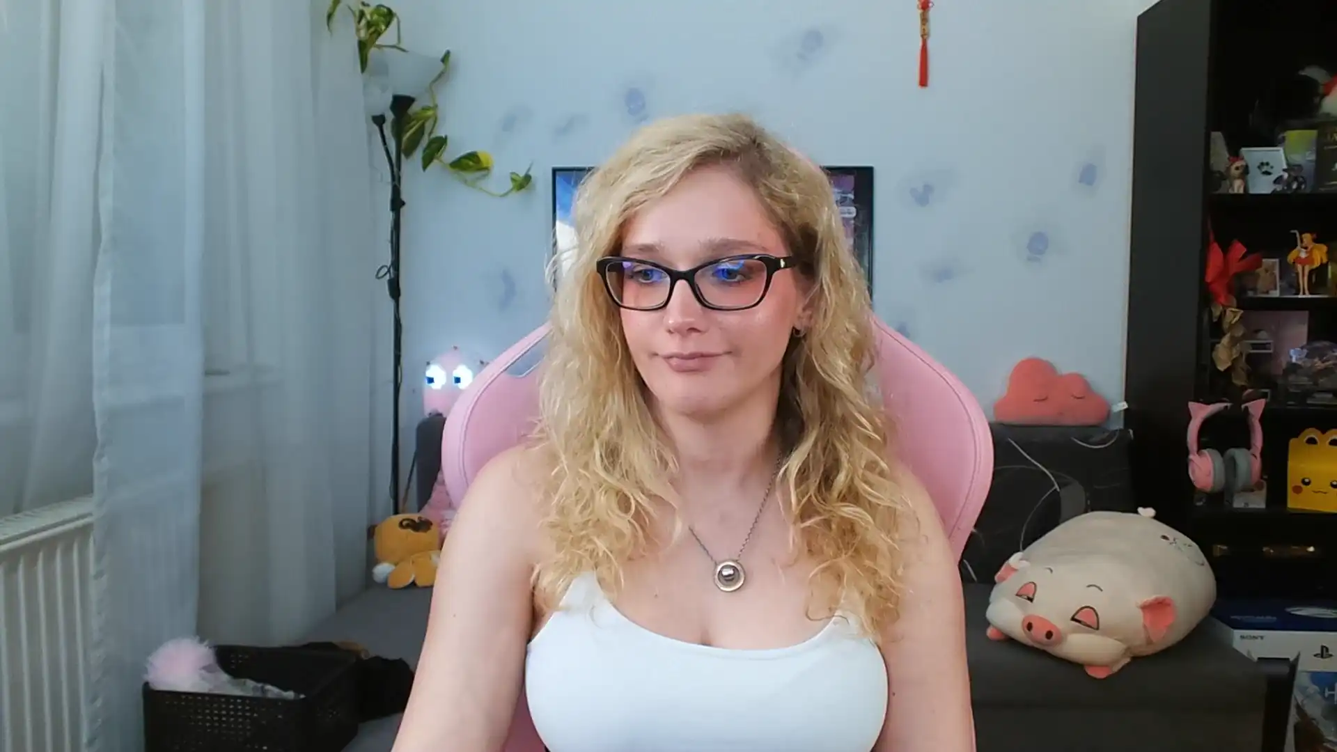 Lunanicole - Cam4 Live Video Recording - 2025 05-08 07:38:48