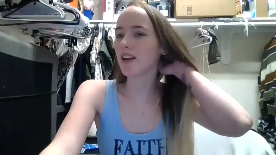 Lunapixie2020 - Chaturbate Live Video Recording - 2025 01-03 13:47:55